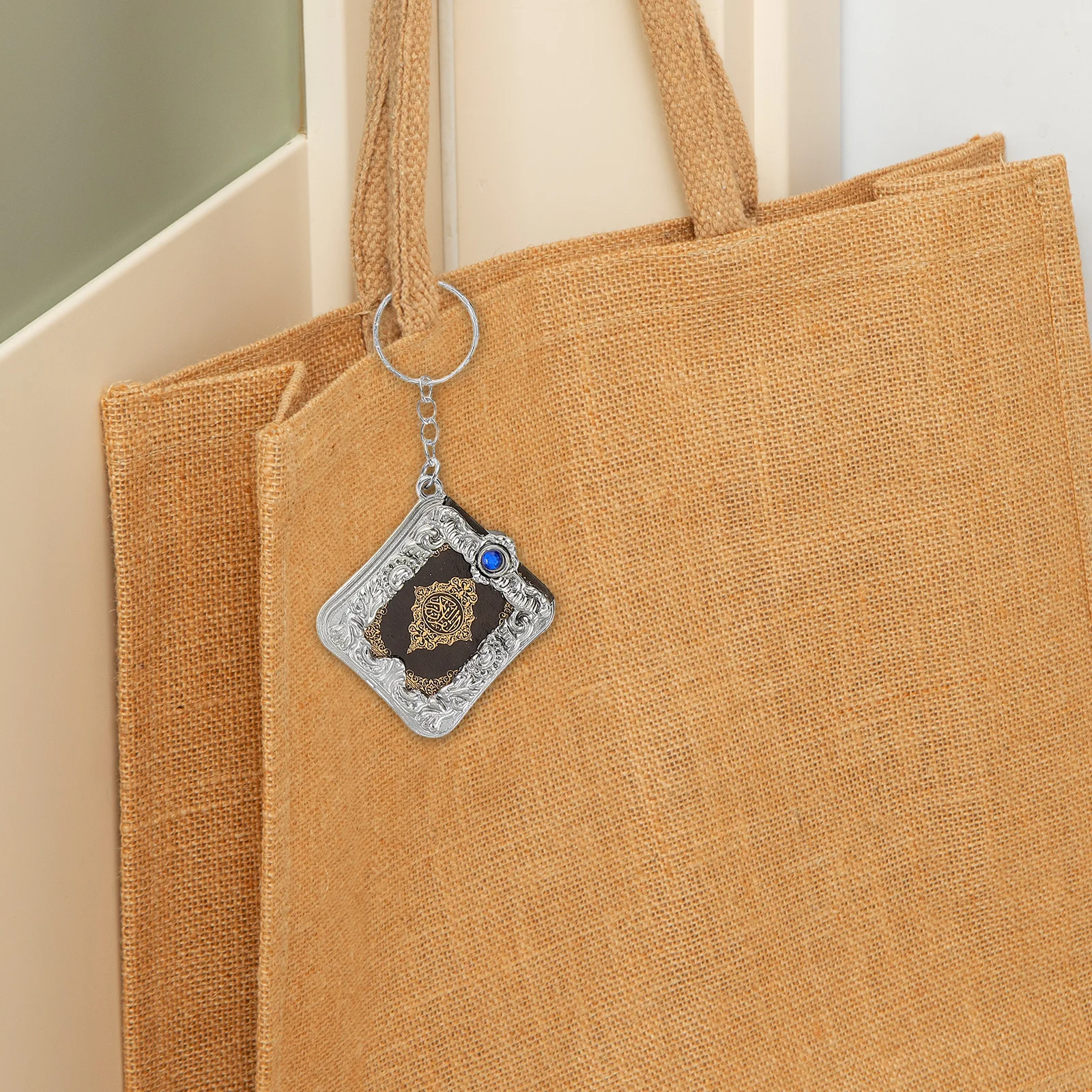 

4Pcs Ramadan Quran Keychain Mini Quran Book Islamic Pendant Muslim Key Holder for Bag Purse Wallet Handbag Allah Jewelry