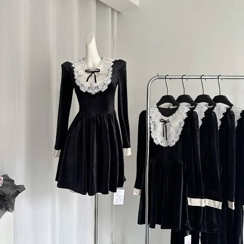 

French Elegant Sweet Girls Black Velvet Dress Lace Splicing Turn Down Collar Long Sleeve High Waist Slim A Line Mini Dresses