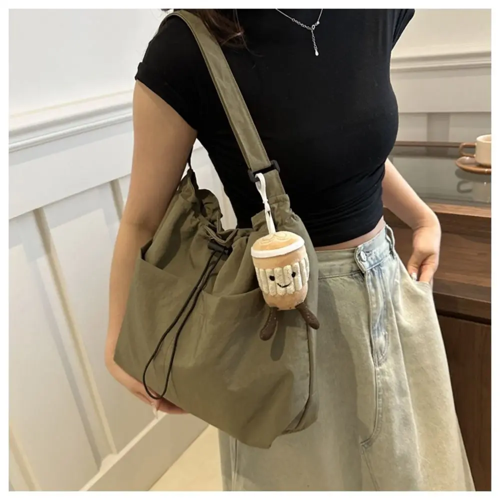 2024 Fashion Drawstring Shoulder Bag Travel Casual Nylon Tote Bag Large Capacity Waterproof Crossbody Bucket Bag Women