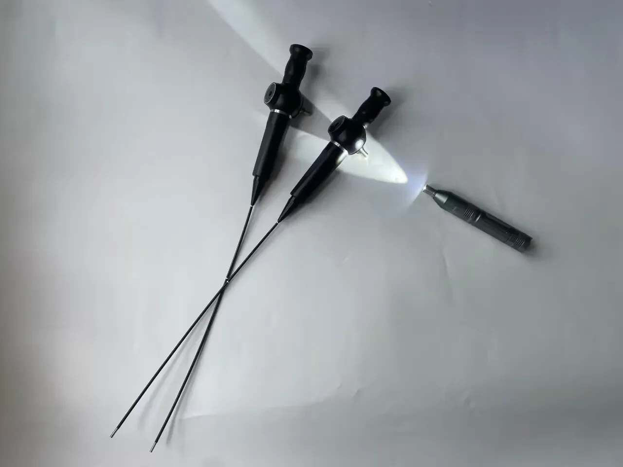 Industrial Optical Fiber Borescope with 4mm Probe Lens, 1Mt Working Cable, 2 Way Articulation, Tungsten Braided Tube