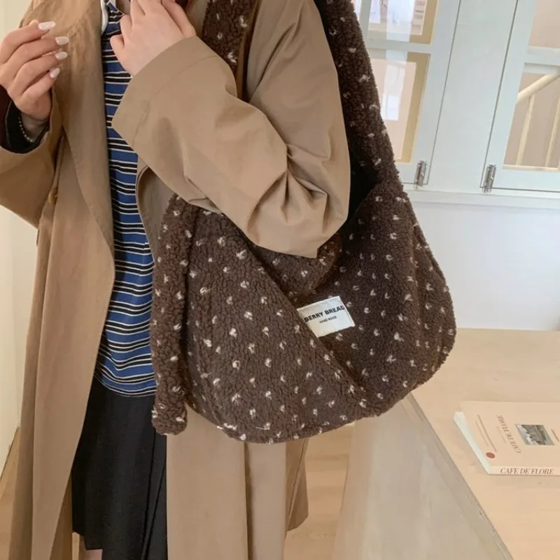 

Simple Sleek Handbag One Shoulder Office Commuting Work Event Exquisite Portable Trendy Simple Versatile