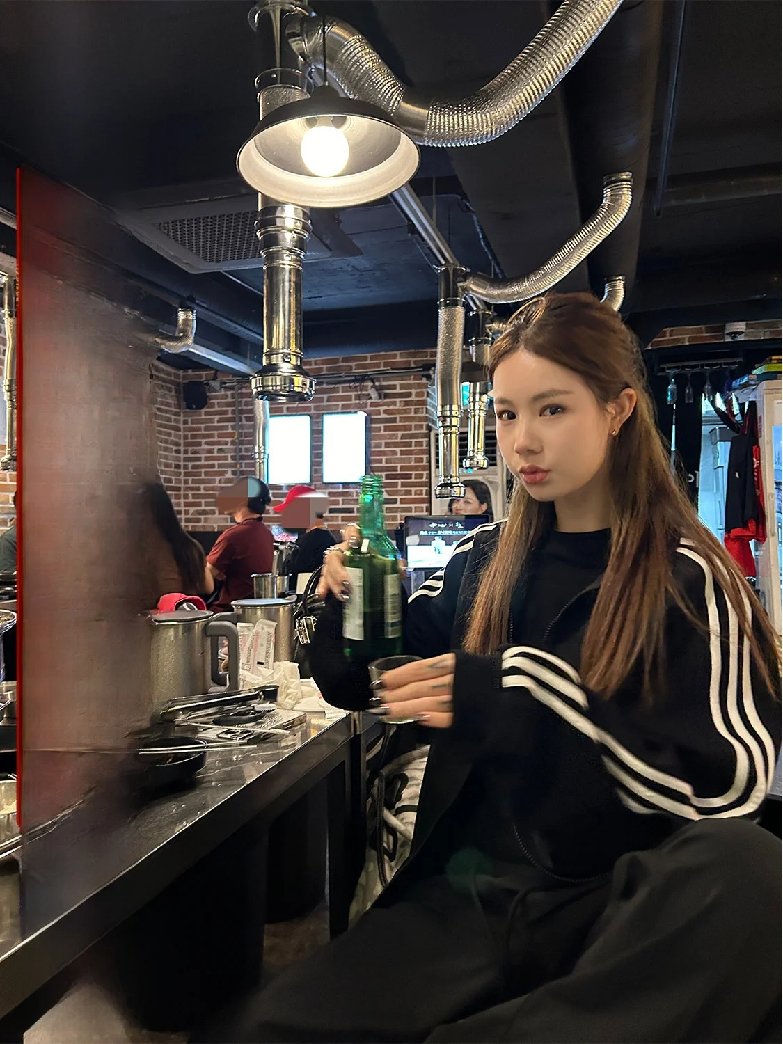 

D YANGJUN Women's Zipper Collar Jaet 2025 Autumn New Sle Tee-Bar American Sle ort Coat Polyester Viscose Spandex