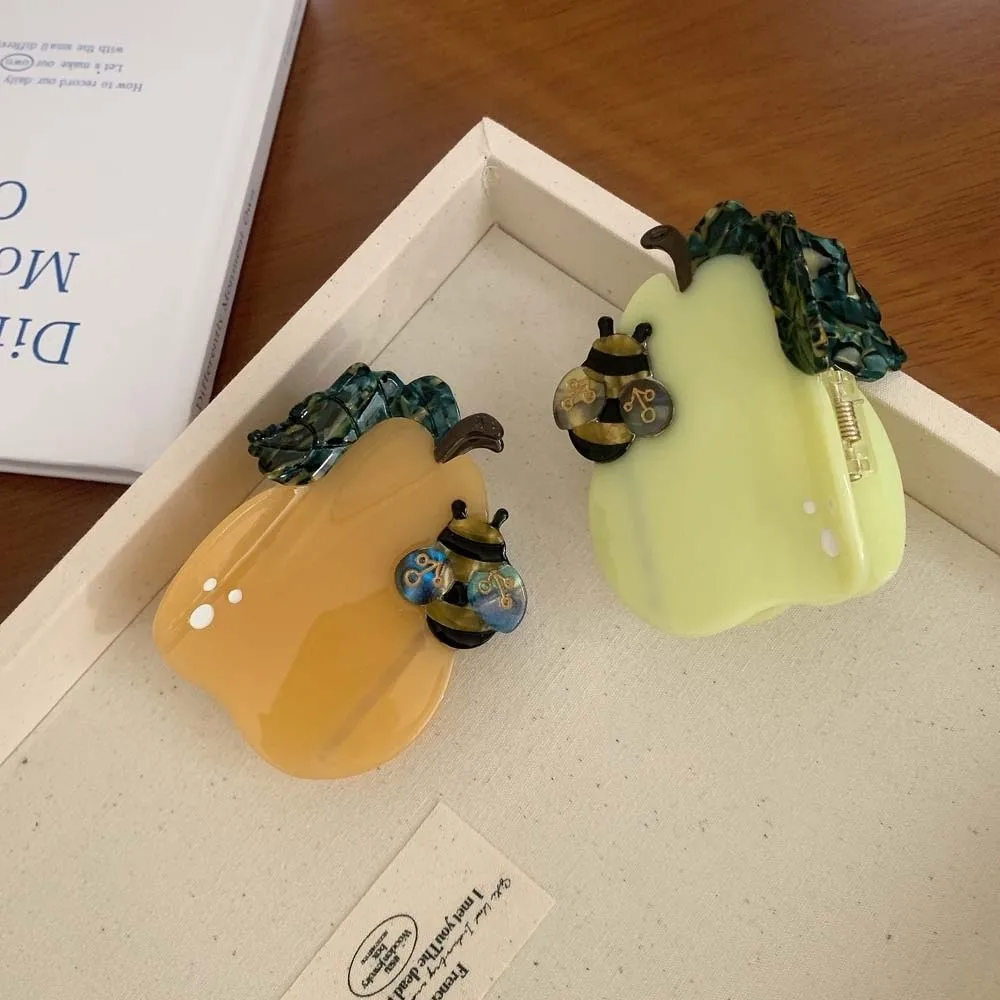 

Creative Waterproof Bee Pear Shark Clip Sweet Korean Style Acetic Acid Hair Claw Cartoon Headwear Acetate Hairgrips Girls