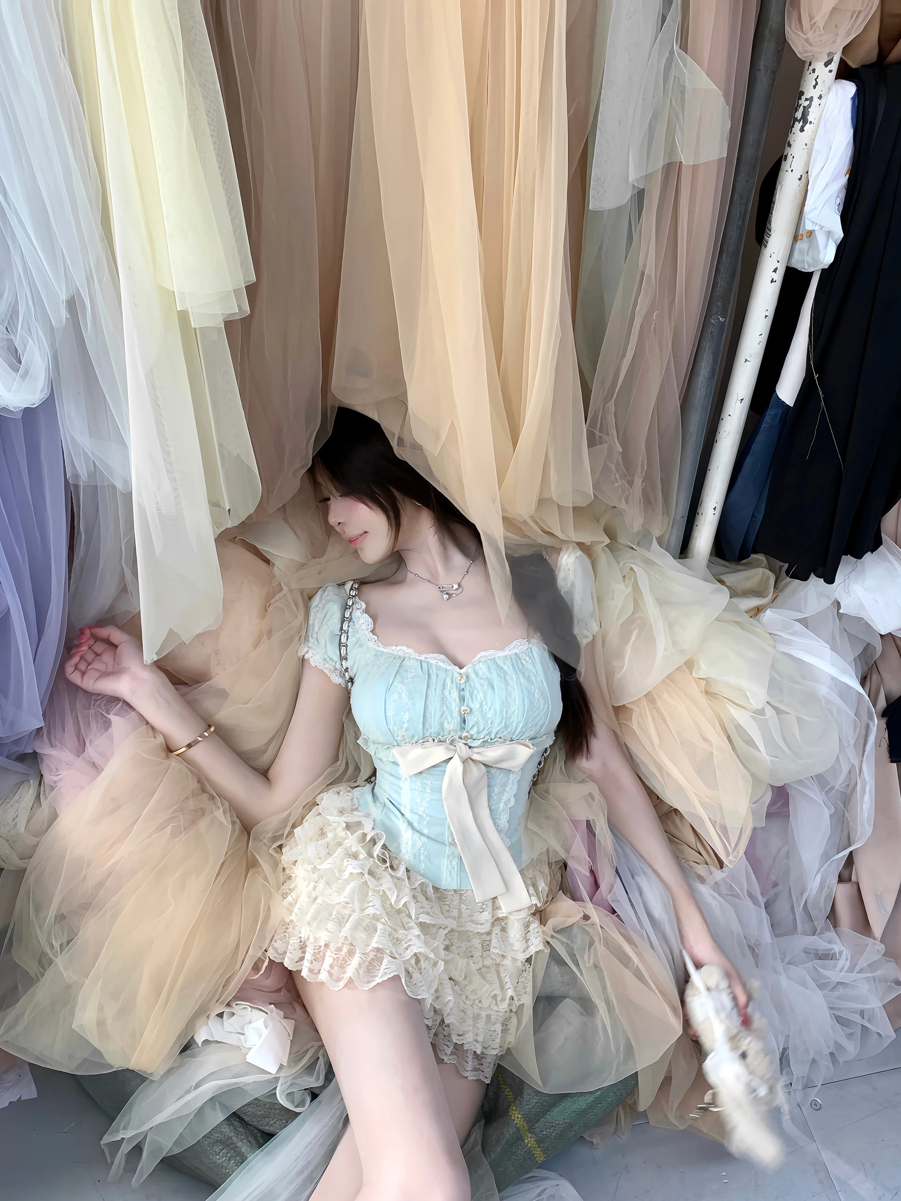 

Swan Pure Desire Heavy Work Sexy Set E26Y20192E25Q10563 Women's Fashion Summer Outfit Short Sleeve Knot Decor