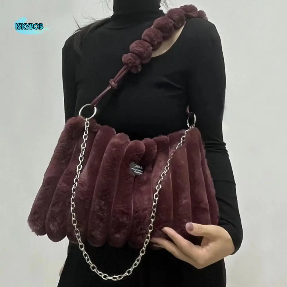 

Modern Euro-America Style Fluffy Handbag Chains Design Soft Handbag Luxury Zipper Closure Shoulder Bag Travel