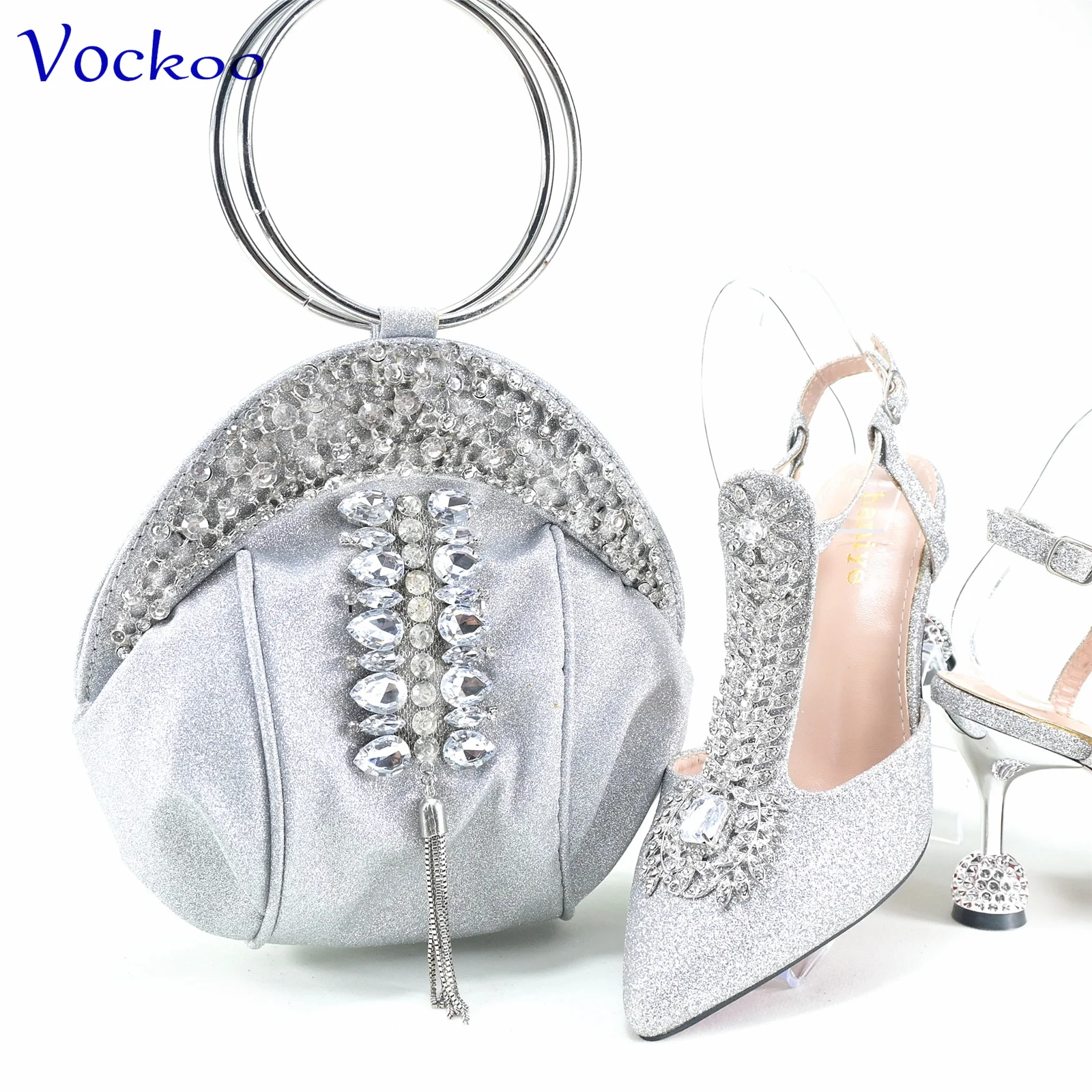 

2024 Elegant Style Nigerian Women Shoes and Bag to Match in Silver Color Neutral Design Pointed Toe Pumps for Wedding