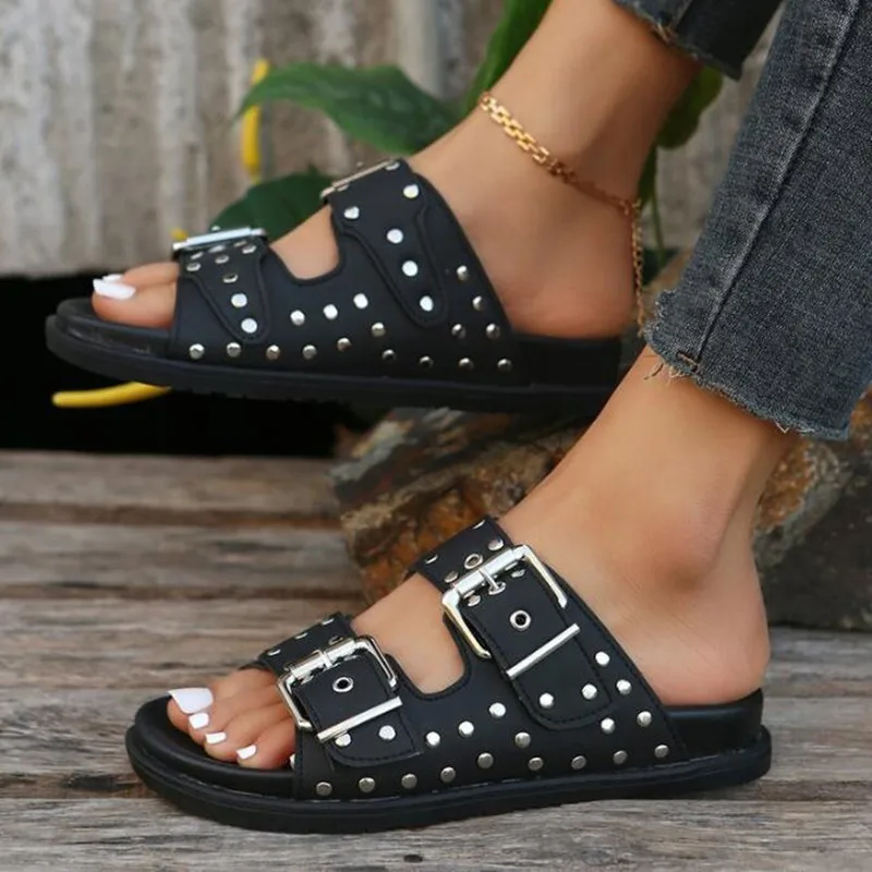 2023 Women\'s Summer Beach Open-toe Slippers Flat Sandals Men/women\'s Pin Buckle Rivet Decorative Slippers Roman Style Flip Flops