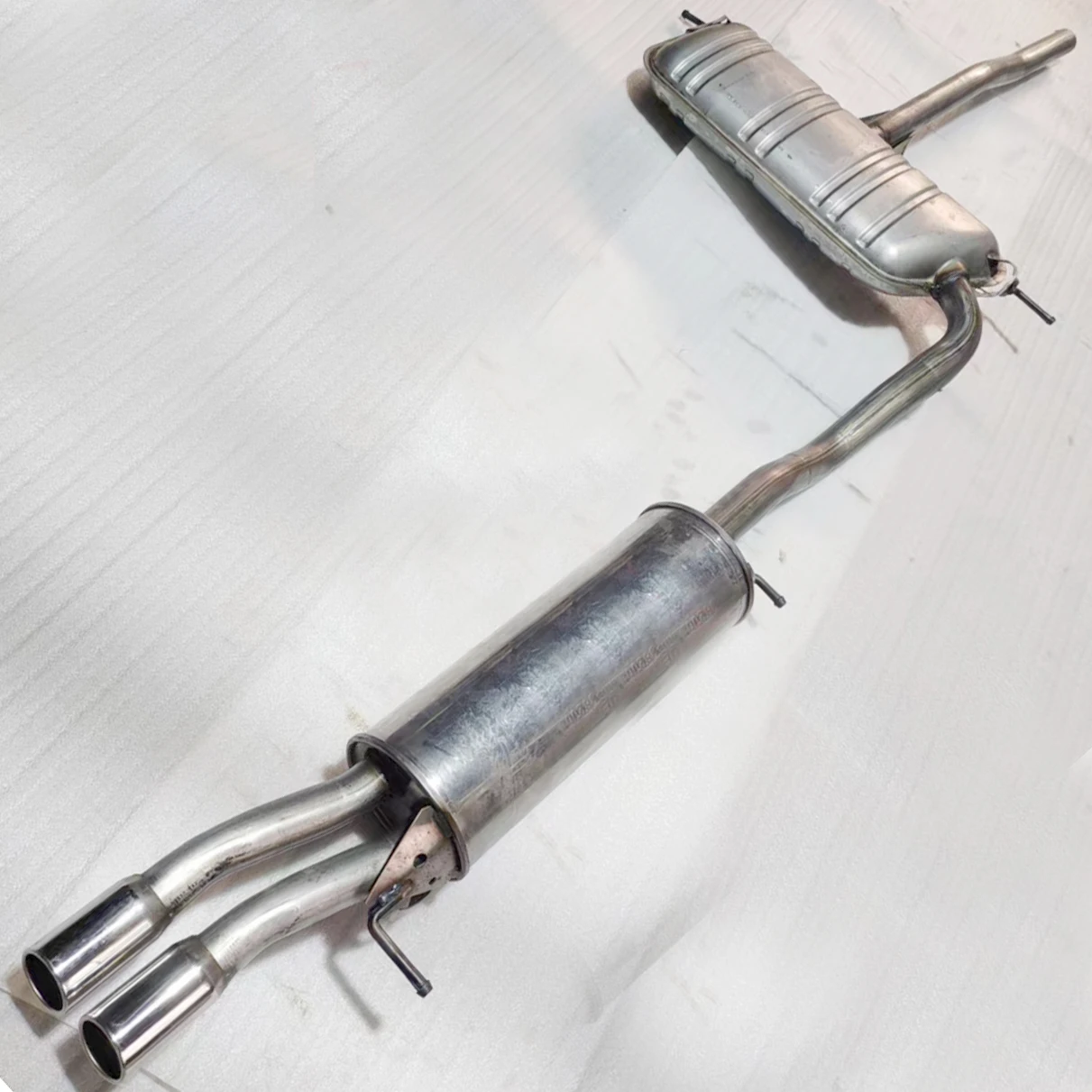 Best Value  Spare Parts Exhaust Muffler for Ford Equator 1.8T 2022-2023 1.5mm Thick Smooth Finish Stainless Steel Exhaust