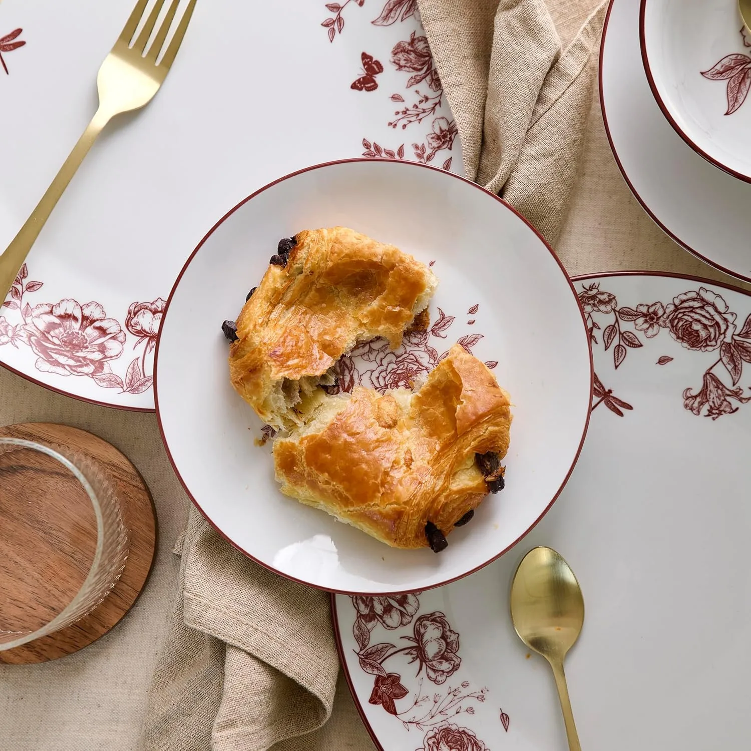 طقم أدوات مائدة سيراميك مكون من 16 قطعة طقم أواني طعام من البورسلين تتضمن أطباق وأطباق أدوات مائدة عصرية أنيقة مثالية للاستخدام اليومي #5