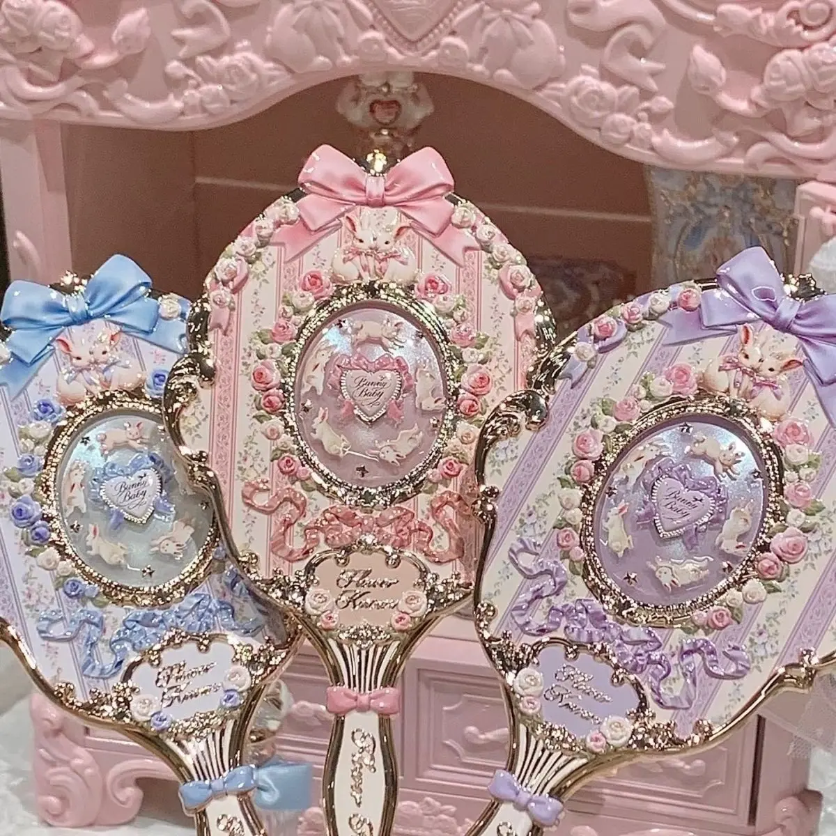 Bonnie Garden Flower Knows series peripheral handheld mirror classical style mini pendant exquisite atmosphere mirror