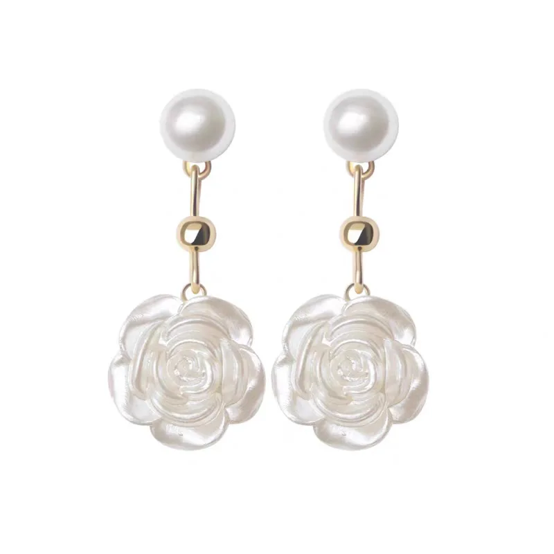 White Copper Camellia Stud Earrings For Women Luxury Niche Pearl Design Elegant Ear Jewelry Gift For Girlfriend and Best Friend