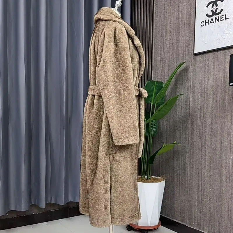 جديد الخريف الشتاء كبيرة الحجم فو المنك معاطف طويلة فو الفراء المتكاملة معاطف الملابس النسائية تصدير موضة الراحة معطف دافئ