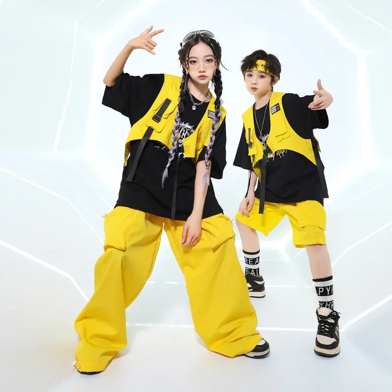 T-shirt per ragazzi Hip Hop Pantaloncini cargo gialli lucidi Top per ragazze Cool Streetwear Pantaloni da ballo di strada per bambini Costumi Abbigliamento jazz per bambini