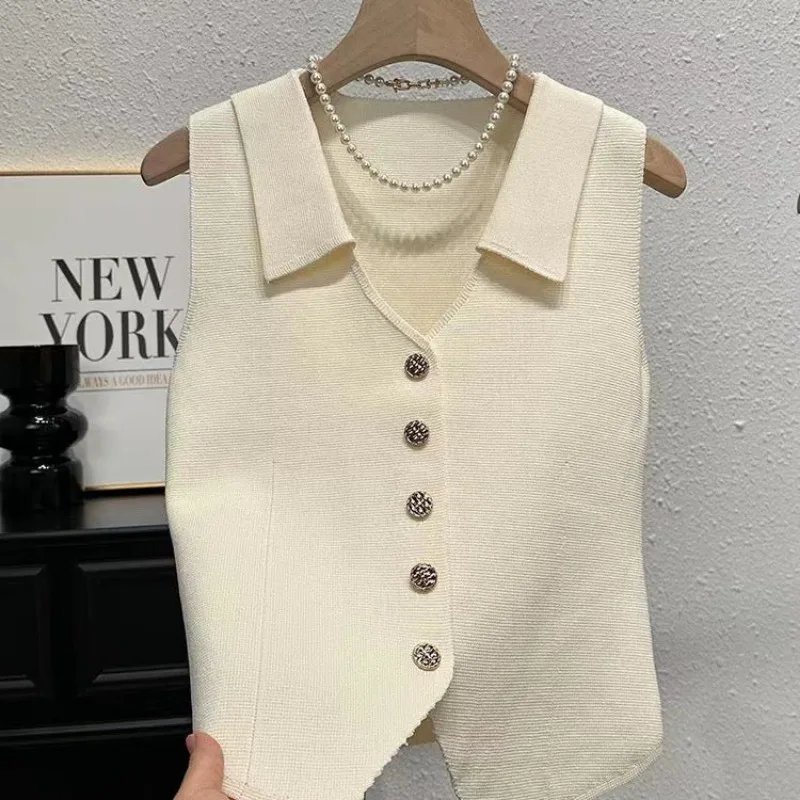 

Лето 2025 г., новый маленький топ в ароматном стиле с элитным жилетом без рукавов с v-образным вырезом, вязаный свитер на основе ледяного шелка