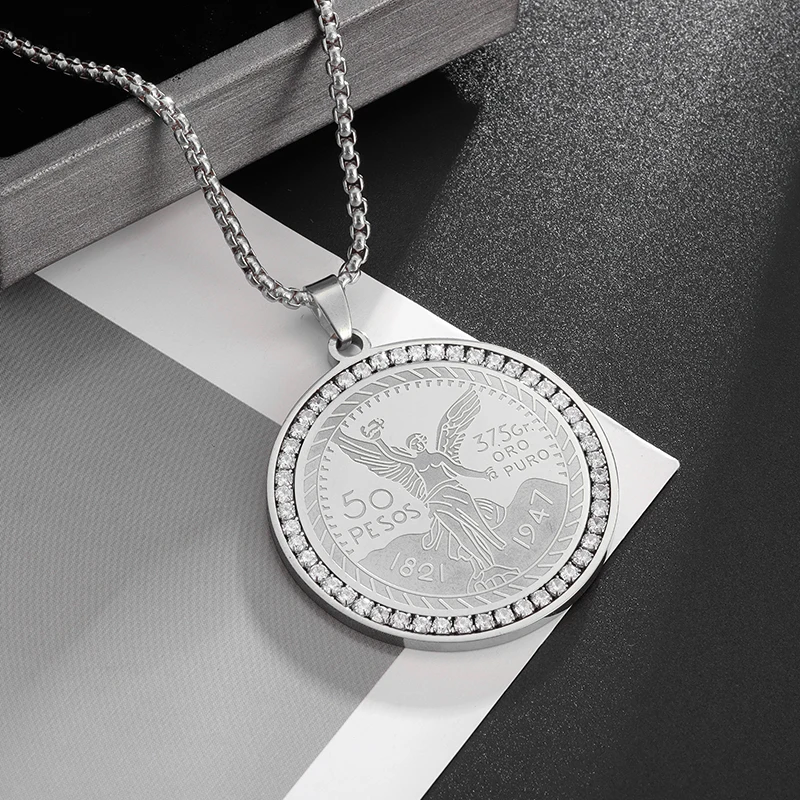 Exquisite Statue of Liberty Pendant Stainless Steel Archangel Medal Necklace for Men and Women Fashion Pendant Lucky Gift