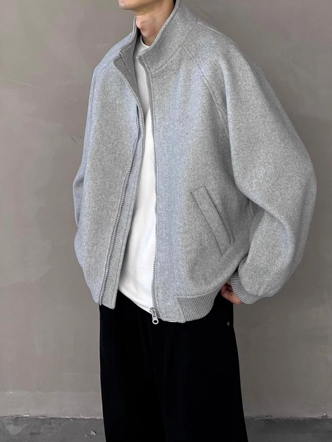 

Мужская спортивная куртка свободного кроя в корейском стиле, осенне-зимняя, на молнии, однотонная, повседневная, с воротником-стойкой, верхняя одежда