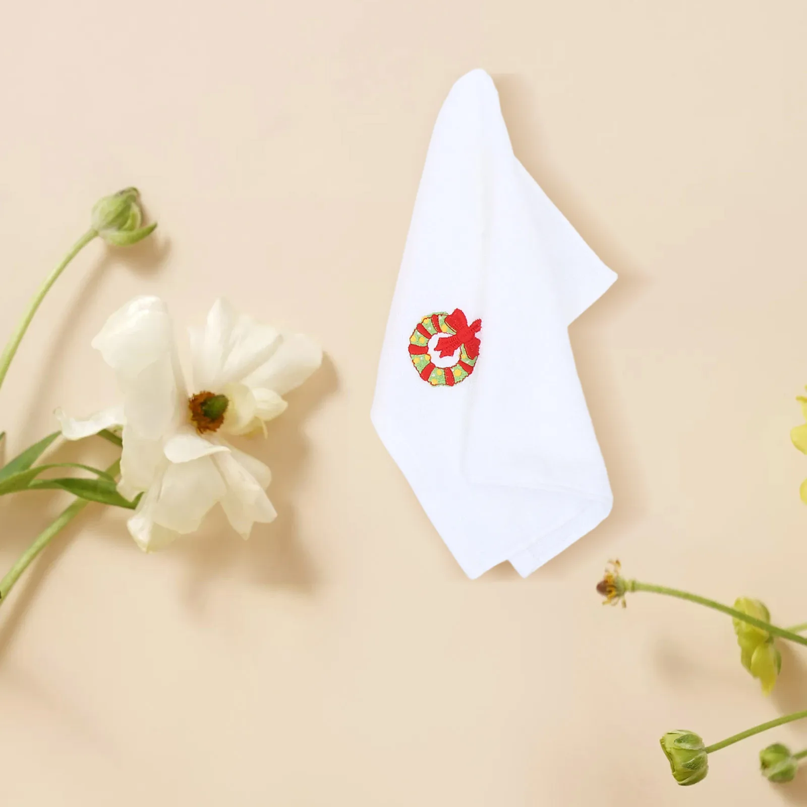 

3pcs Christmas Embroidery Towels Gift Soft Skin-Friendly Water-Absorbent Wash Cloths Holiday Decor Xmas Cotton Face Towels