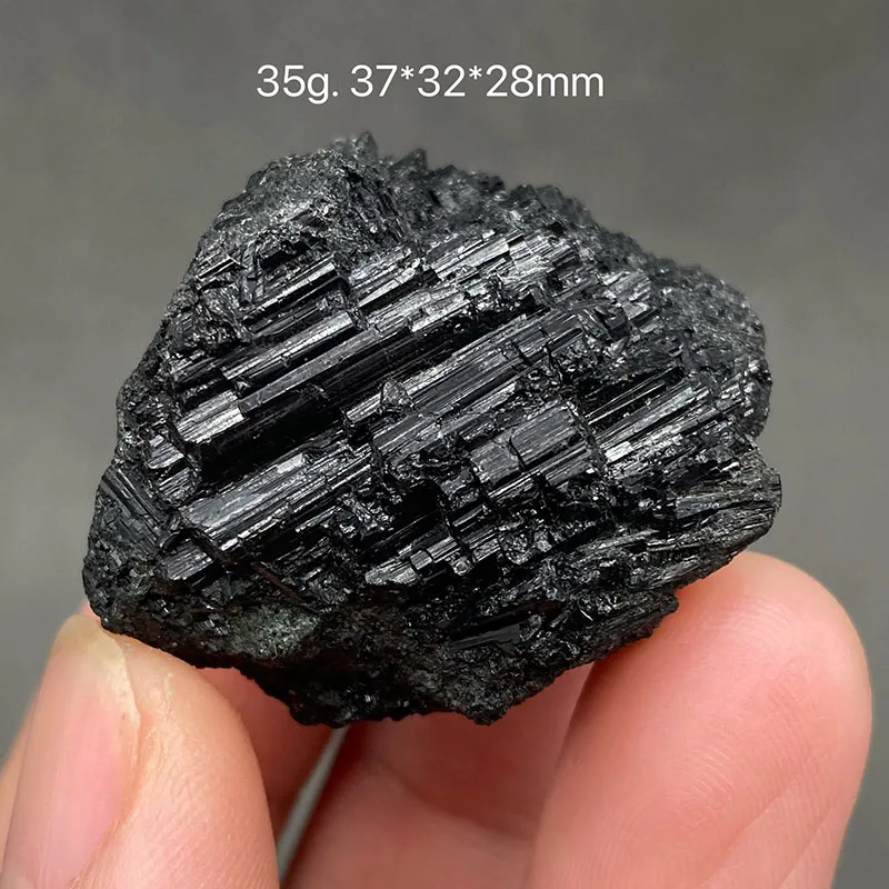 100%  NaturalRoot-like Black tourmaline in feather shape Mineral Specimens Stones and Crystal，Cultural beads