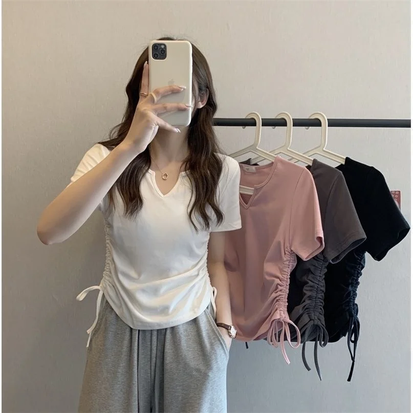 Premium European Style Short Sleeve T-Shirt with Pleats And V-Neck Ultra-Short Design for Young Women in Summer from Guangzhou