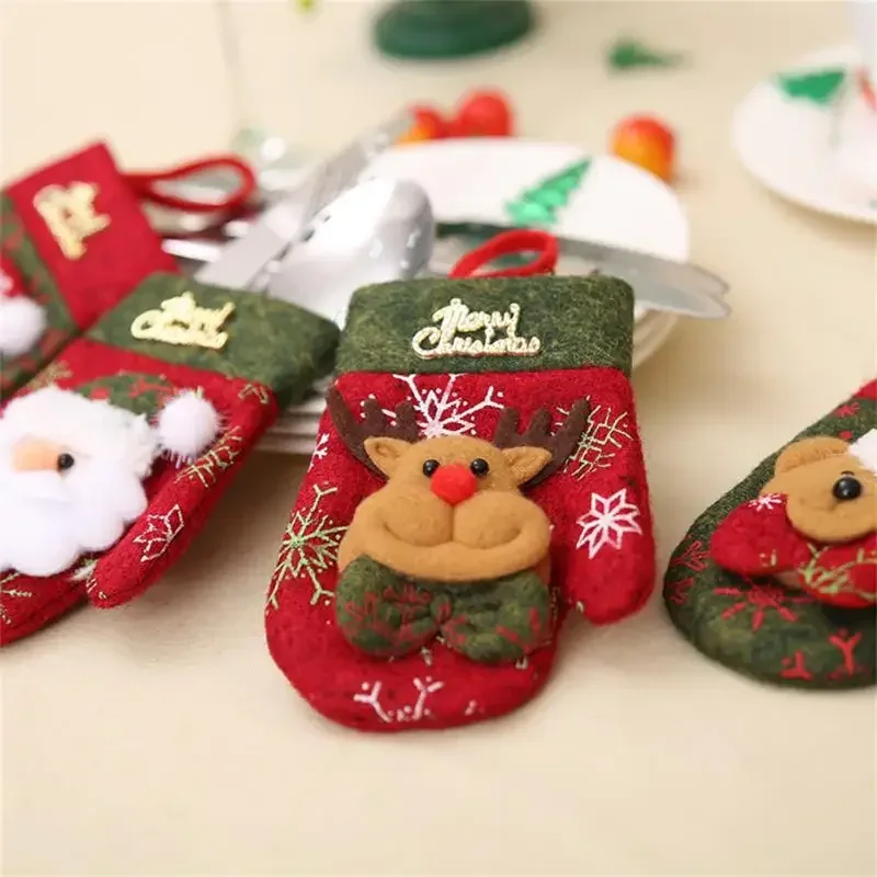 Christmas Decorations Restaurant Tabletop Decorations Cutlery Sleeves Knife and Fork Sleeves Gift Bags Christmas Gloves Model