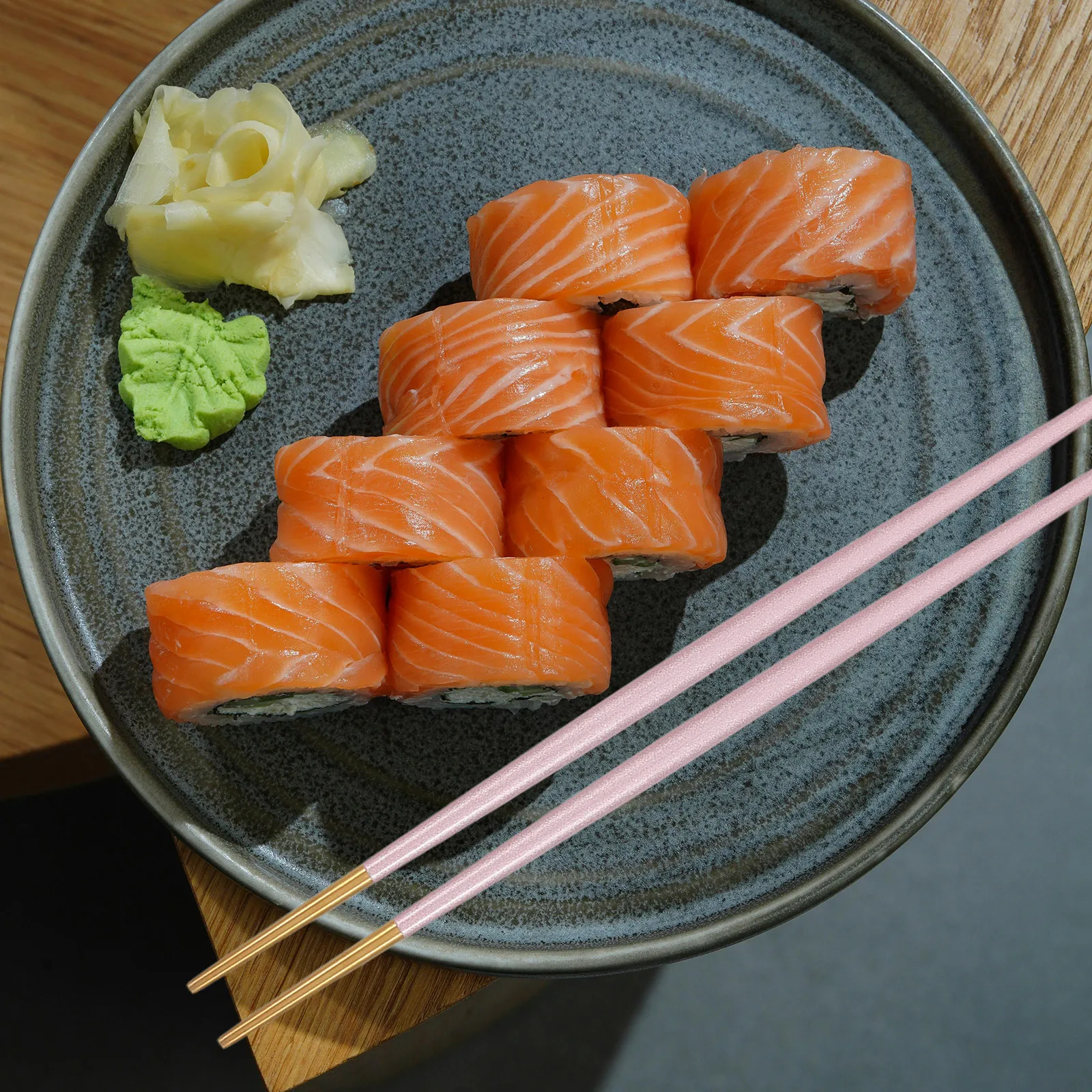 

1pcs Stainless Steel Non-Slip Chopsticks Japanese Style Reusable Tableware For Home Restaurant Outdoor (Pink Golden)