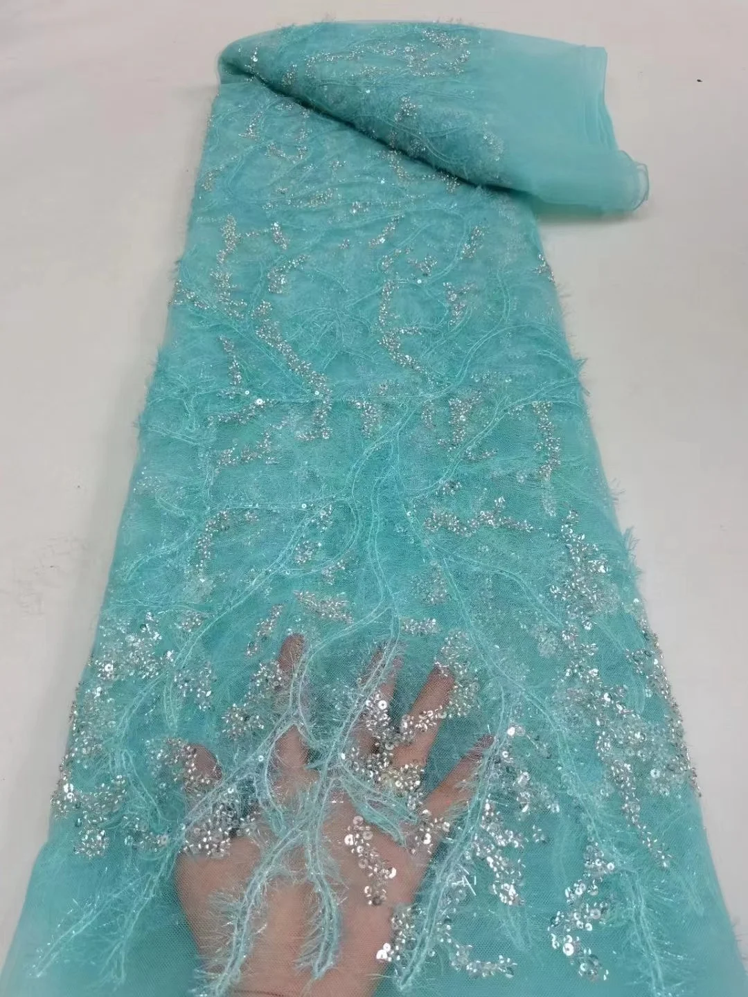 

2024 Latest Gorgeous African Handmade Beads Laces Fabrics Luxury Nigerian Sequins Mesh Lace Fabric For Dubai French Party Dress