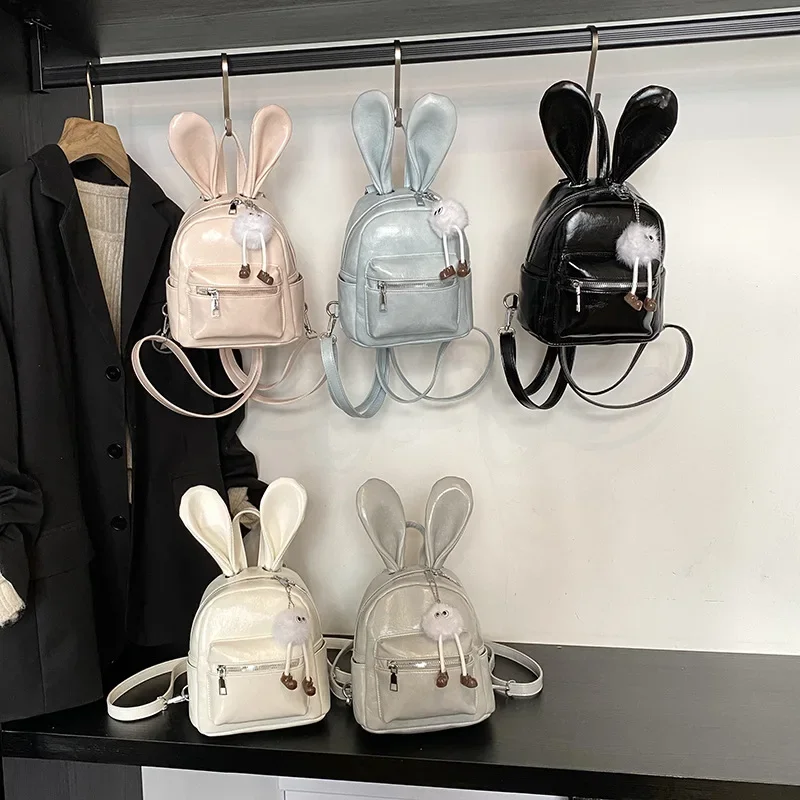かわいいウサギの耳の女の子用バックパック、あらゆる年齢層向けのファッショナブルで多用途なトラベルバッグ