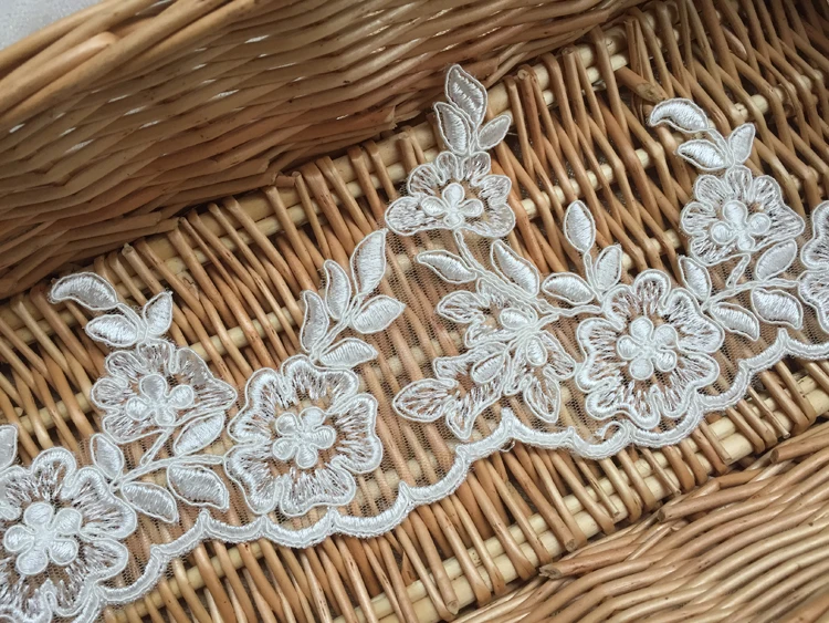

New Embroidered White Simple Elegant Flowers Handmade Lace Trim Boards
