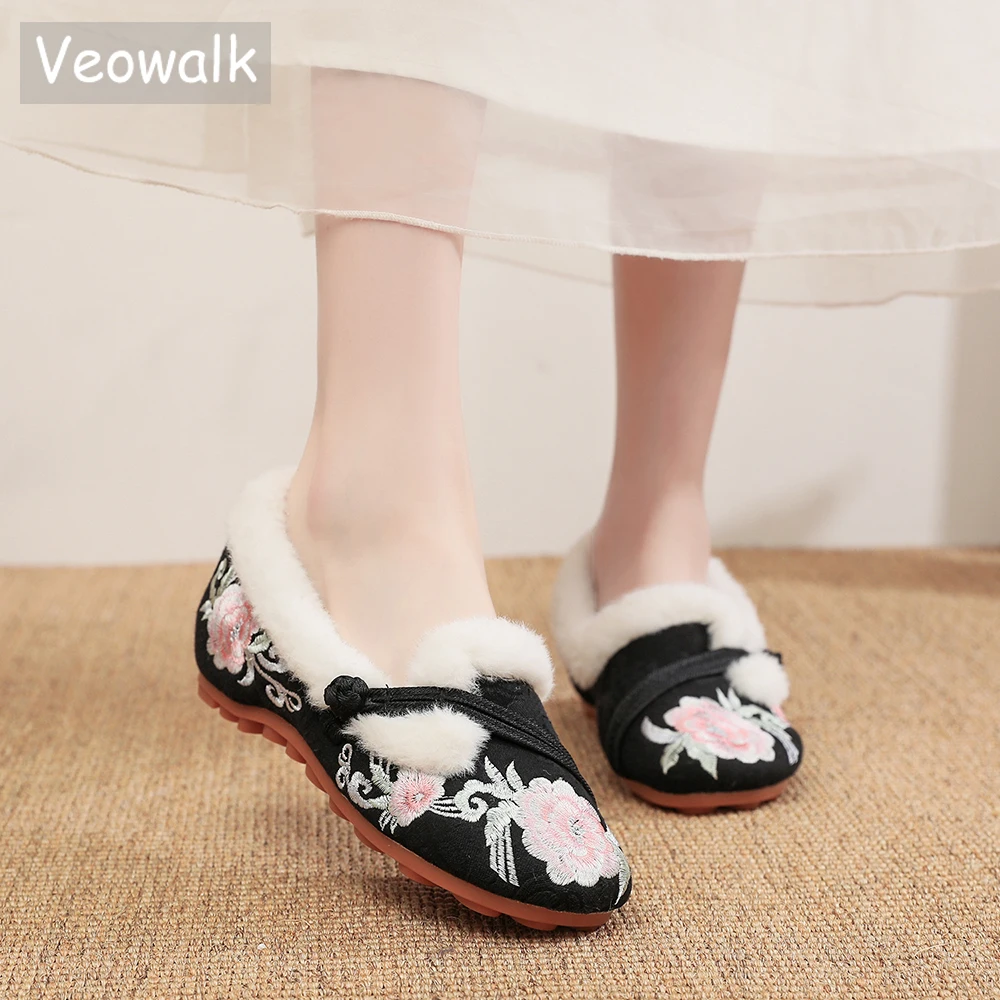 Veowalk Winter Women Faux Fur Lining Warm Flat Shoes Light Soft Comfortable Non-Slippery Chinese Embroidery Slip On Ballets