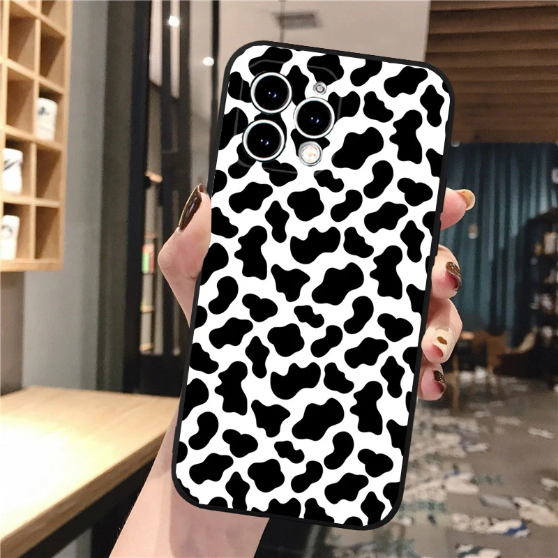 Milk Cow Print Phone Case For iphone 17 Pro Max Air 16 15 14 13 Pro Max 15 16 Pro 15Plus