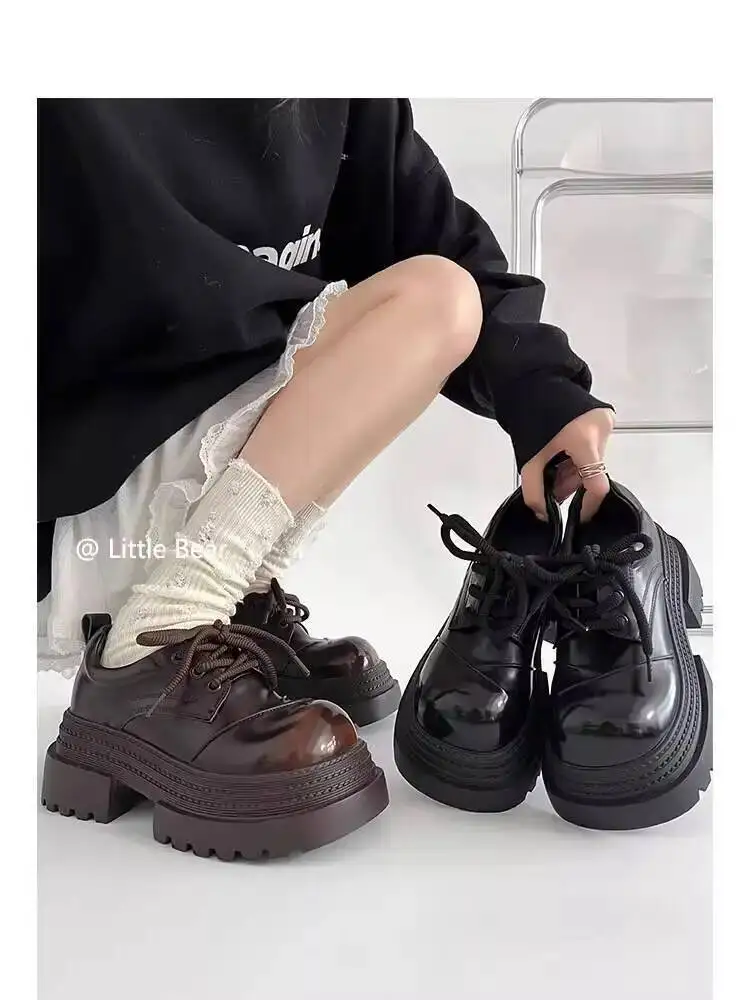 

2025 Trendy Women's Retro Bear themed Maillard Aesthetic Brown Chunky Soled Boots British style Big Toe Design