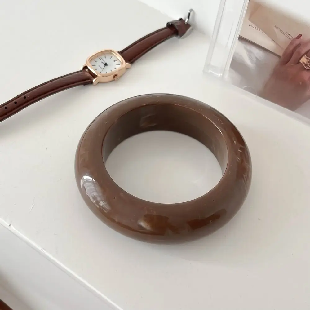 Богемный полупрозрачный акриловый браслет в европейском и американском стиле, дизайн меньшинств, круглый широкий браслет, ювелирные аксессуары с допамином