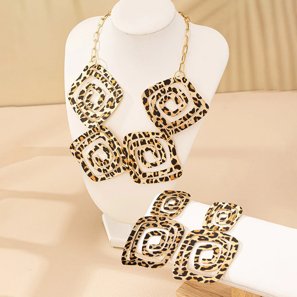 Geometric Circles Leopard Earrings Necklace Set Simple Fashion Jewelry Accessories Hot Sale Party Gift 2024 New Style