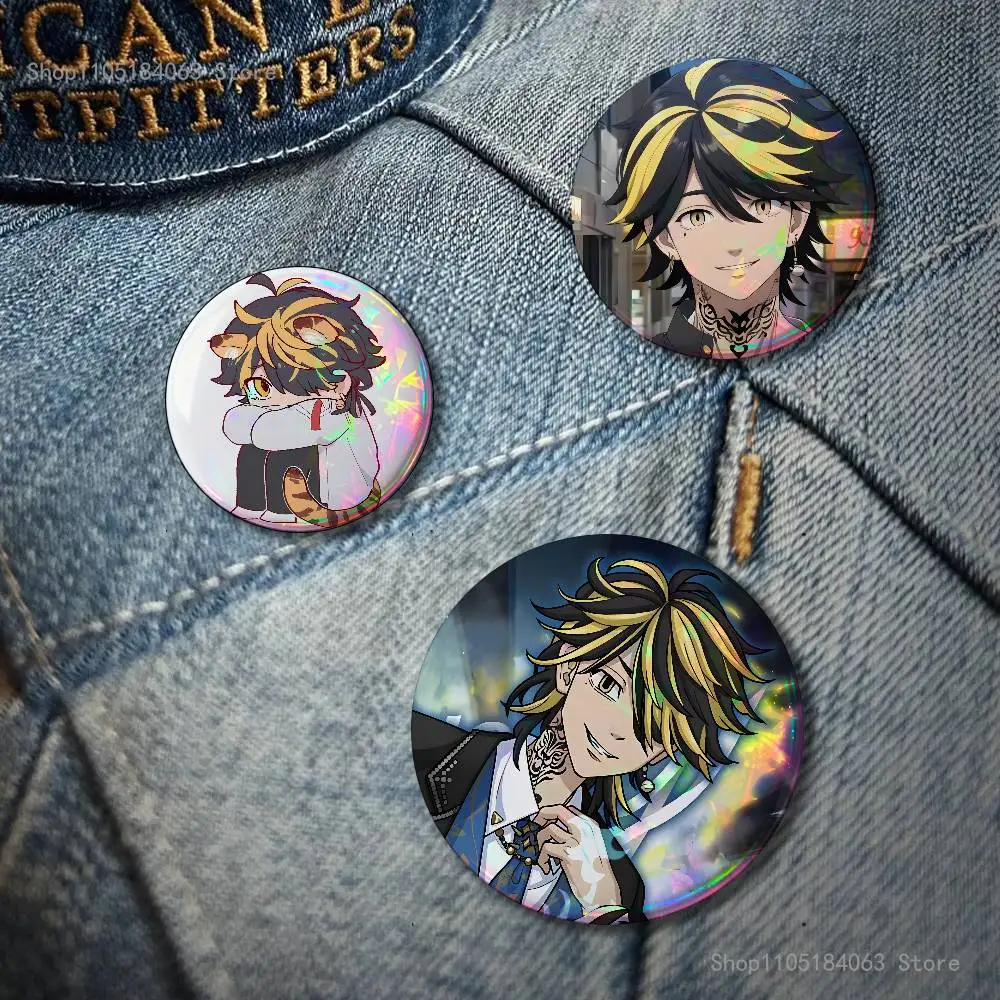 T-Tokyo Kazutoras R-Revengers H-Hanemiya Laser reflective round badges pins bag clothing decorations collectibles gift to friend