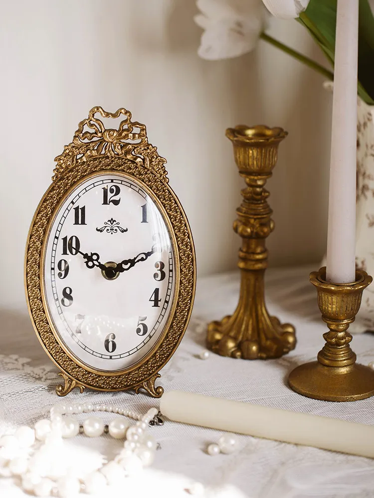Premium French Retro Table Clock Ornament Living Room Desktop Clock Table Decoration Quartz Clock Light Luxury Golden Metal