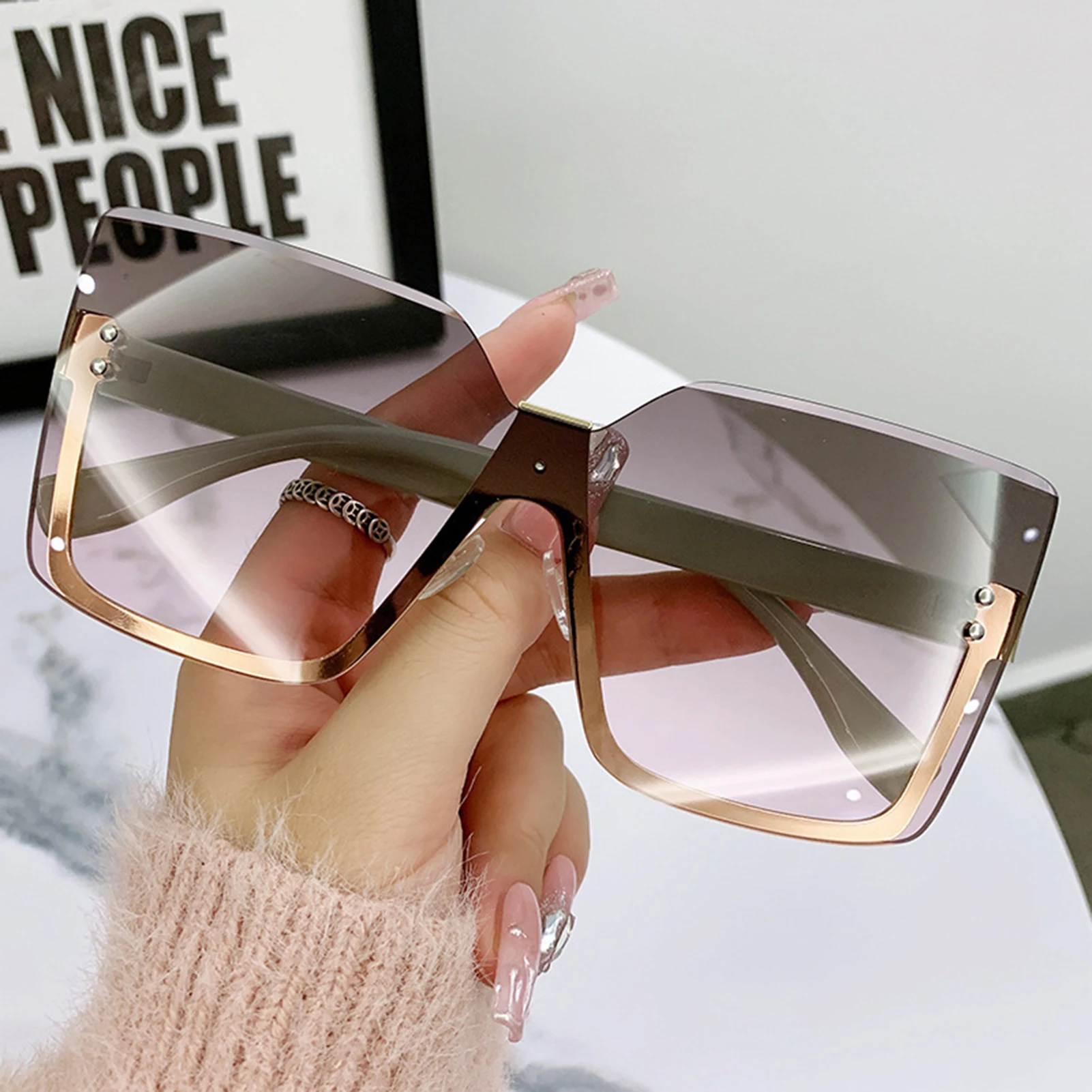 Sunglasses for Women and Men Ultra Lightweight Block Glare Sunglasses for Women Men Driving Photograph