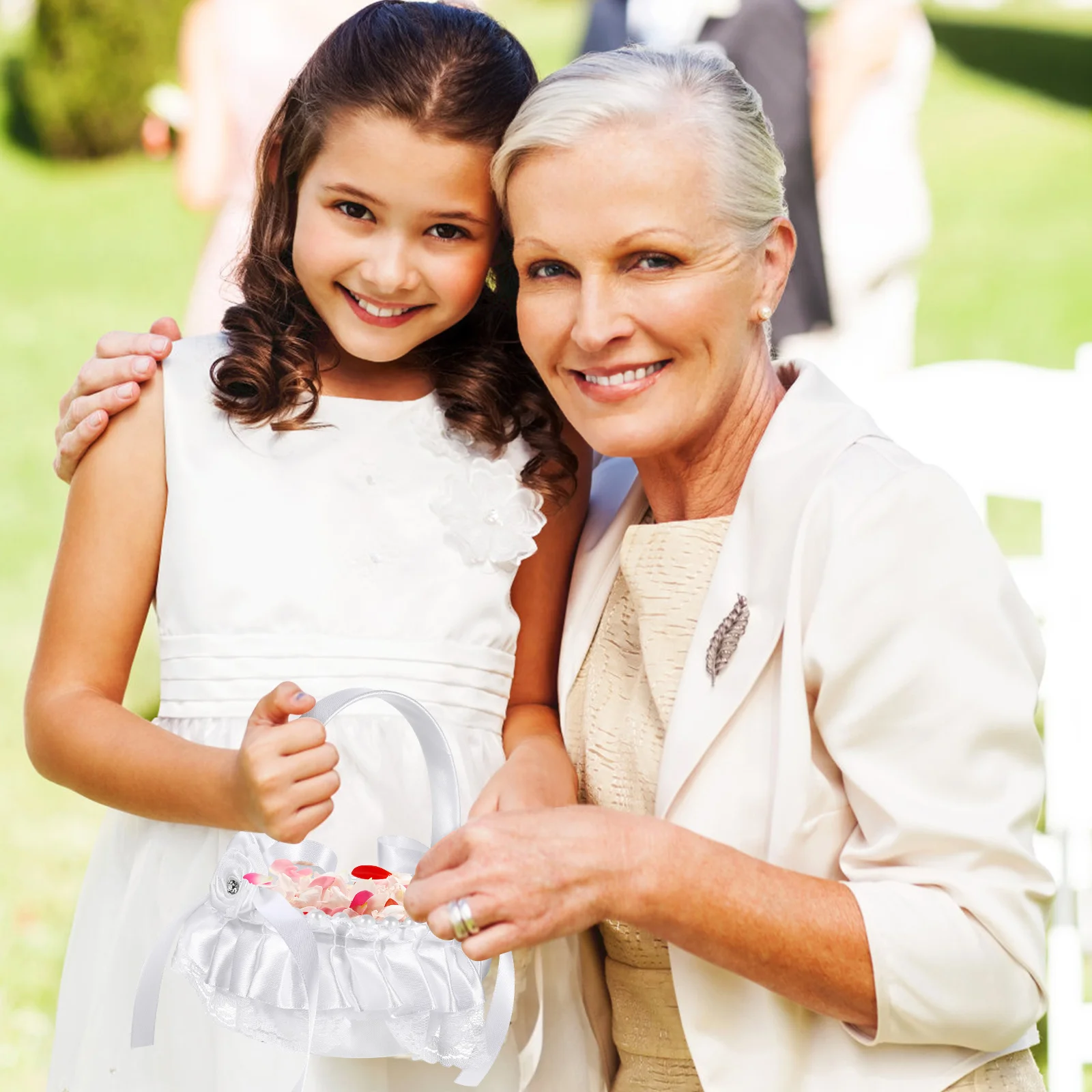 

4Pcs Satin Flower Baskets for Weddings Ribbon Bowknot Pearls Decor Romantic Occasions Flower Basket Weddings Baskets