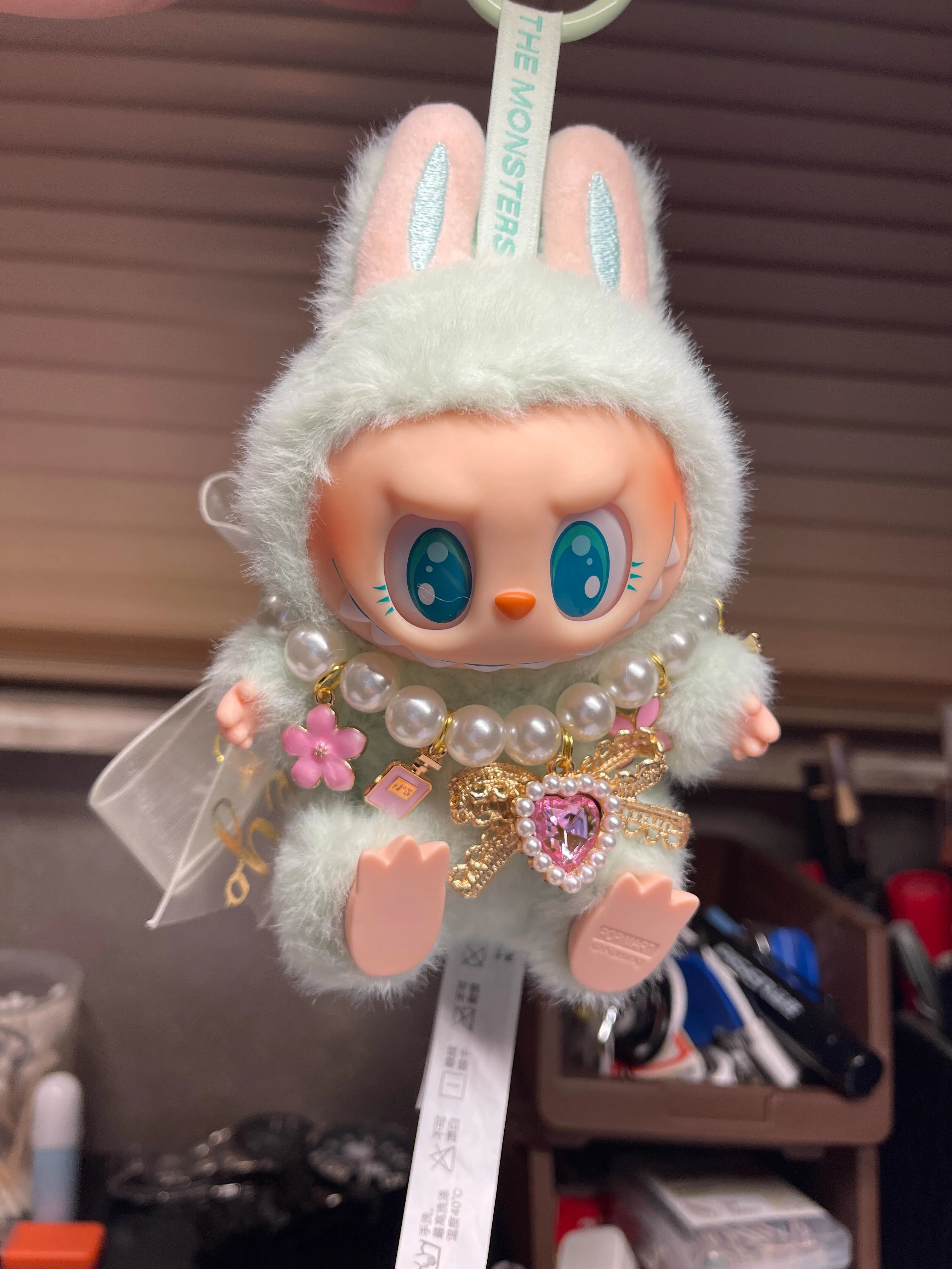 

Ожерелье для куклы Labubu 17 см, стильные тематические аксессуары, роскошный продвинутый дизайнер одежды для лабу, модный дизайнерский бренд для пожилых людей