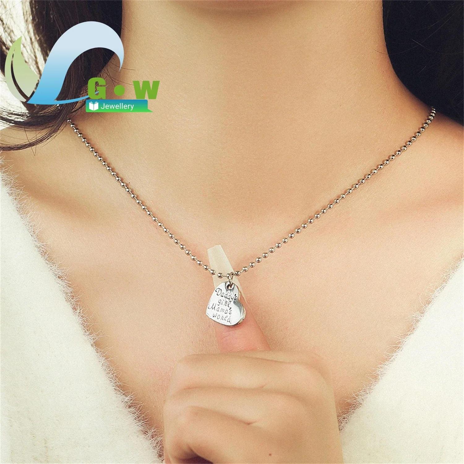 Mother Daughter Heart Puzzle Necklace Set 3 Piece Engraved Stainless Steel Pendant Family Jewelry Gift for Mom Girls Wholesale