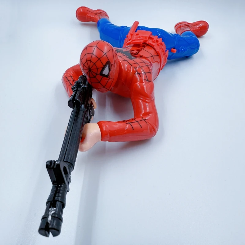 Elektryczne interaktywne zabawki-soldety w stylu militarnym z dźwiękiem i światłem, synergią trybów pracy i efektami iskrzenia, stymulujące wyobraźnię chłopców w wieku 5-12 lat.