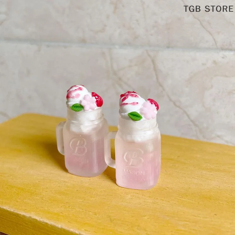 

1Pcs Ice Drink Model Miniature Dollhouse Ice Cream Simulation Toy For Doll Accessories Dessert Shop Decoration Kids Gift