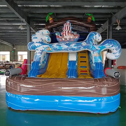 어린이용 맞춤형 거대한 팽창식 워터 슬라이드, 해적선 스타일, 뜨거운 디자인, 팽창식 장난감