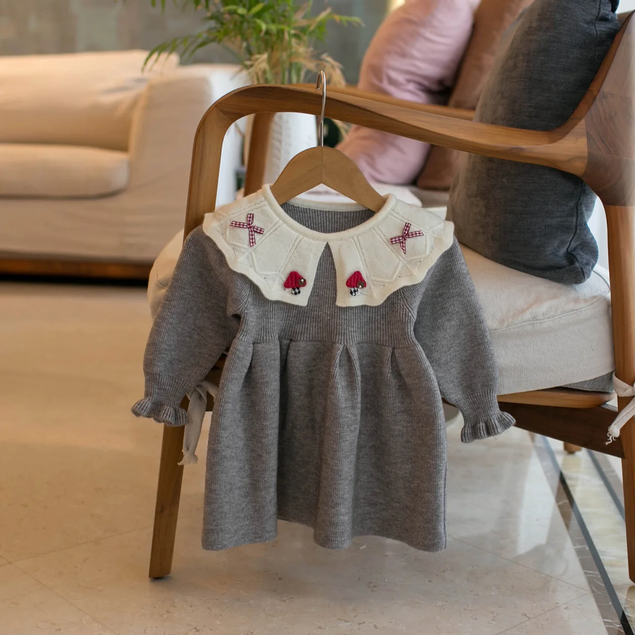 2026 Autumn New Kids Girls Turn Down Collar Knit Dress For Girls Long Sleeve Strawberry Knitwear Girls Sweater Dresses