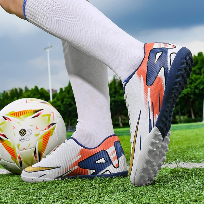 TF/FG Men Original Football Shoes Society Cleats Soccer Shoes Fast Professional Indoor Football Field Boots Sneaker Training