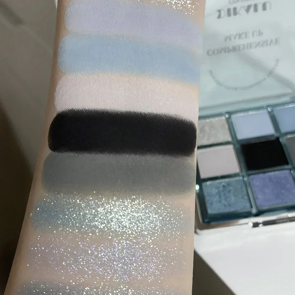 Punk Blue Eyeshadow Palette 9-kolorowa matowa smoky black Eye Shadow Shimmer Palette Glitter Nude Cosmetics Pearlescent Eye Makeup