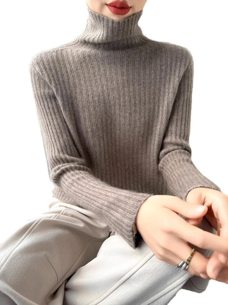 2025 Nuovo maglione lavorato a maglia di lana a collo alto da donna autunno/inverno maglione lavorato a maglia con cappuccio dimagrante maglione moda casual