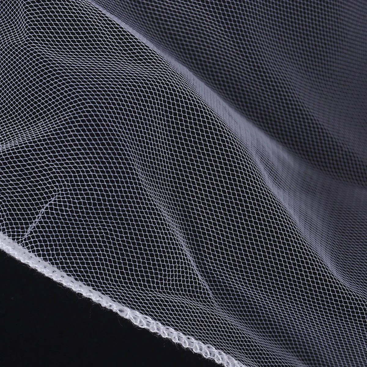 

3m Bridal Veil Transparent Mesh Flower Petals Lightweight Perfect Length Wedding Veil for Bride Engagement Propose