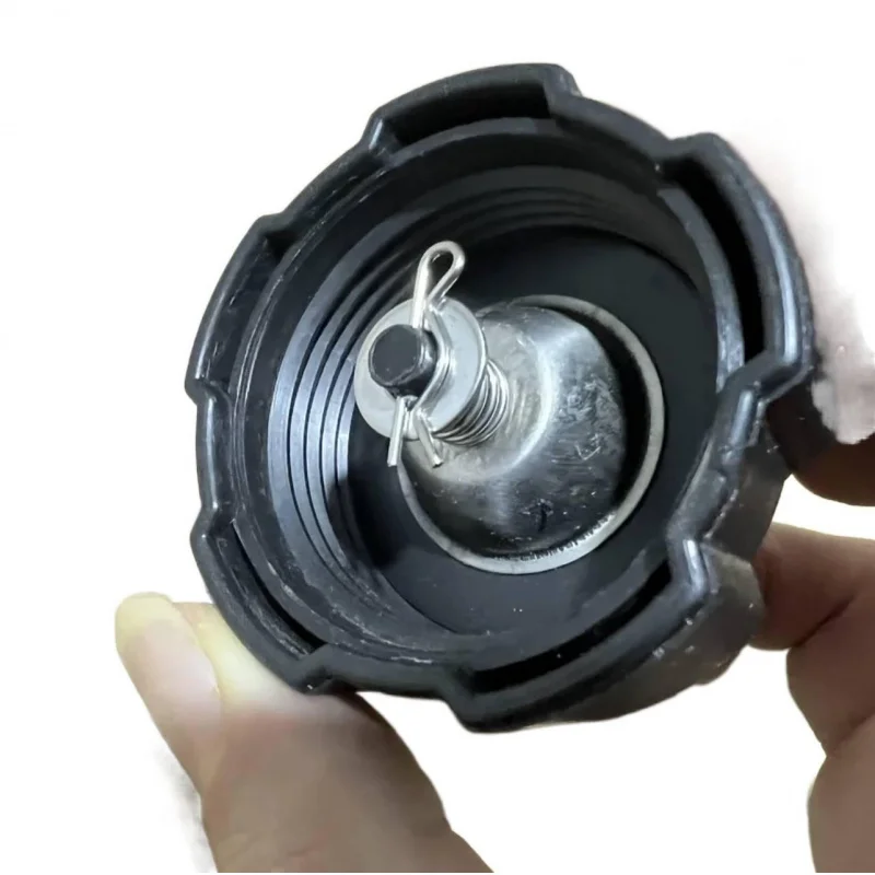 Zastosuj do osłony KIPOR IG770 IG1000 / IG2000 / IG2600 akcesoria do generatorów cyfrowych.