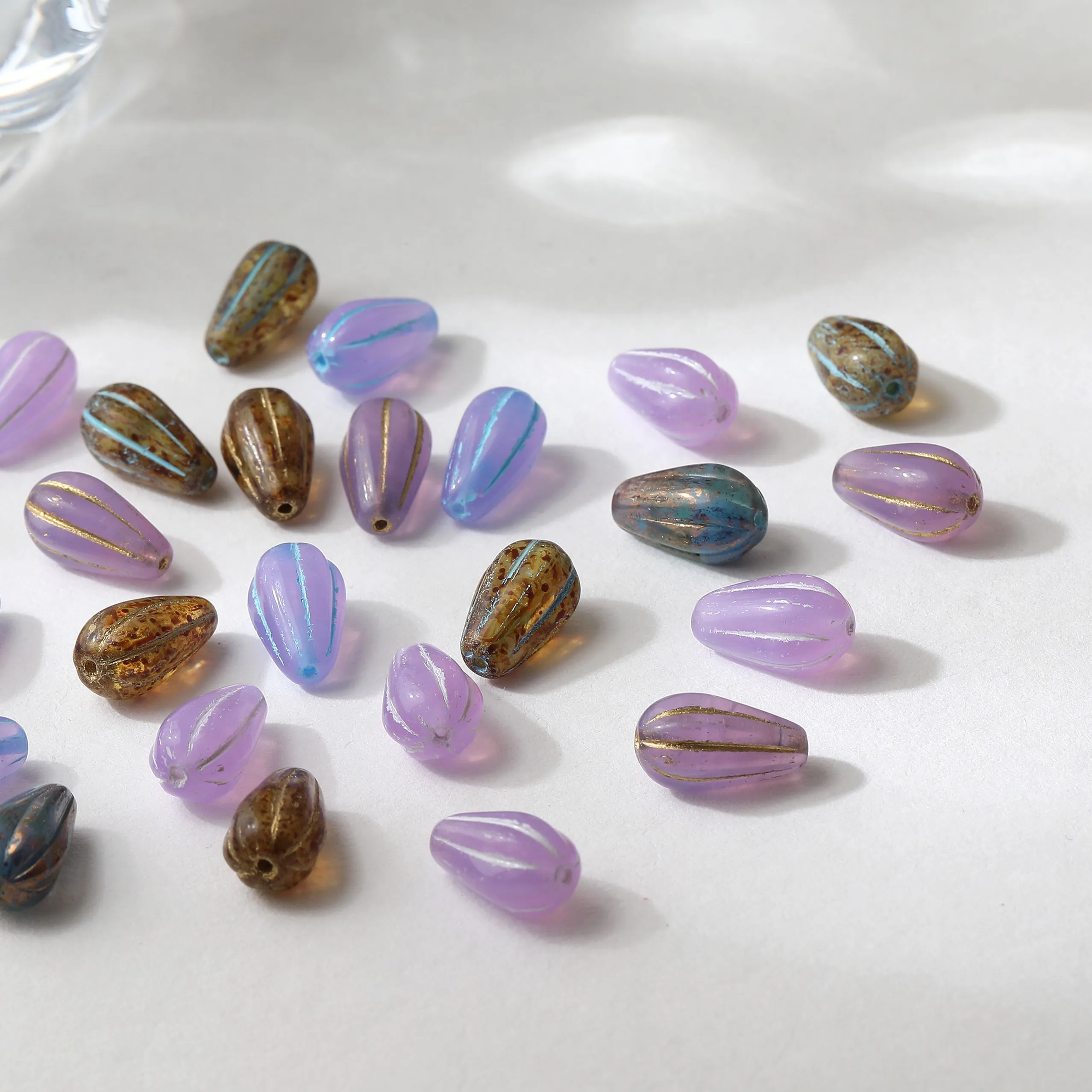 

Vintage Czech Pear Pendant with Glass Beads Transparent Striped Pear-shaped Straight-hole Earrings DIY Bead Jewelry Accessoriess