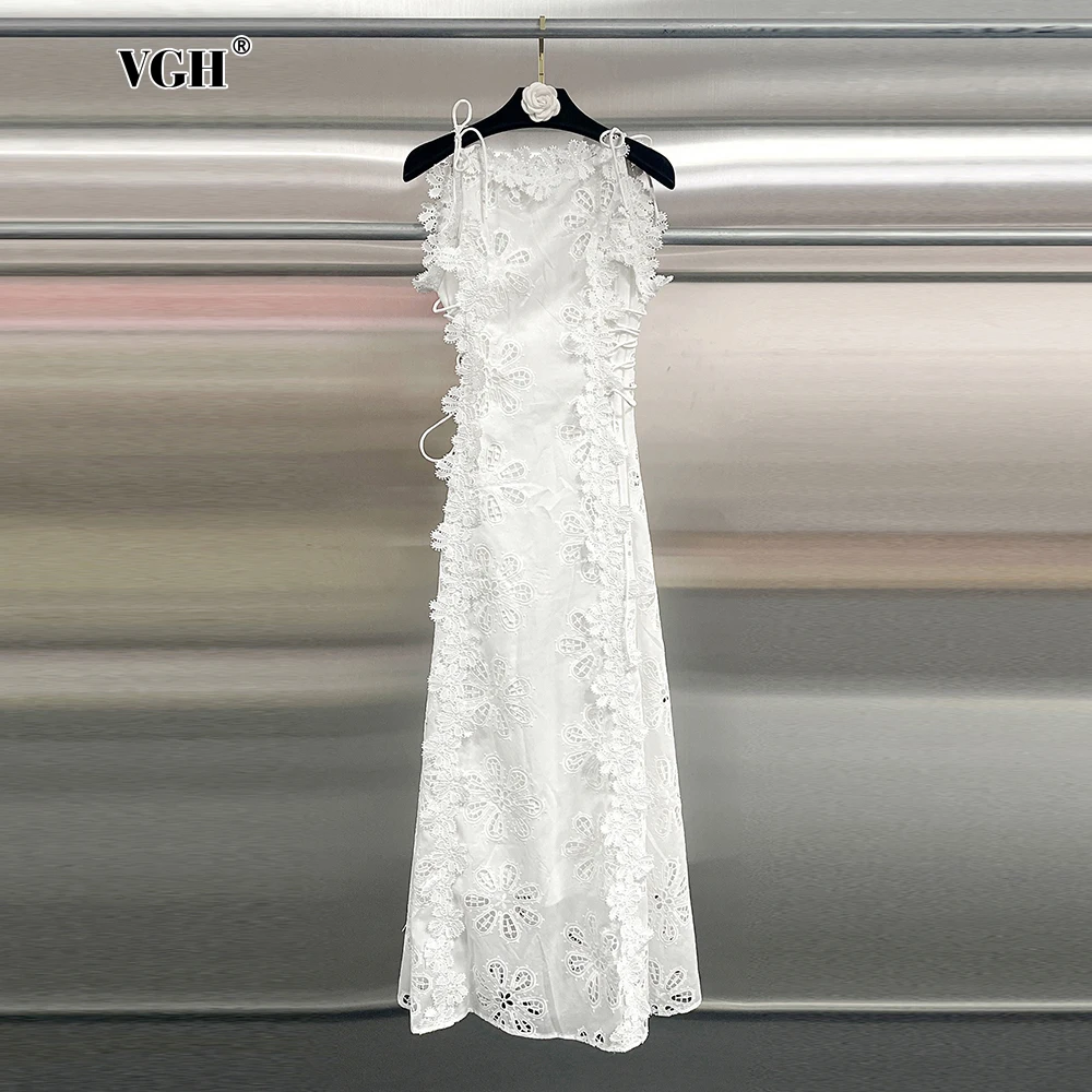 

VGH White Embroidery Camisole Long Dresses for Women Square Collar Sleeveless French Elegant Temperament Dress Female Summer New